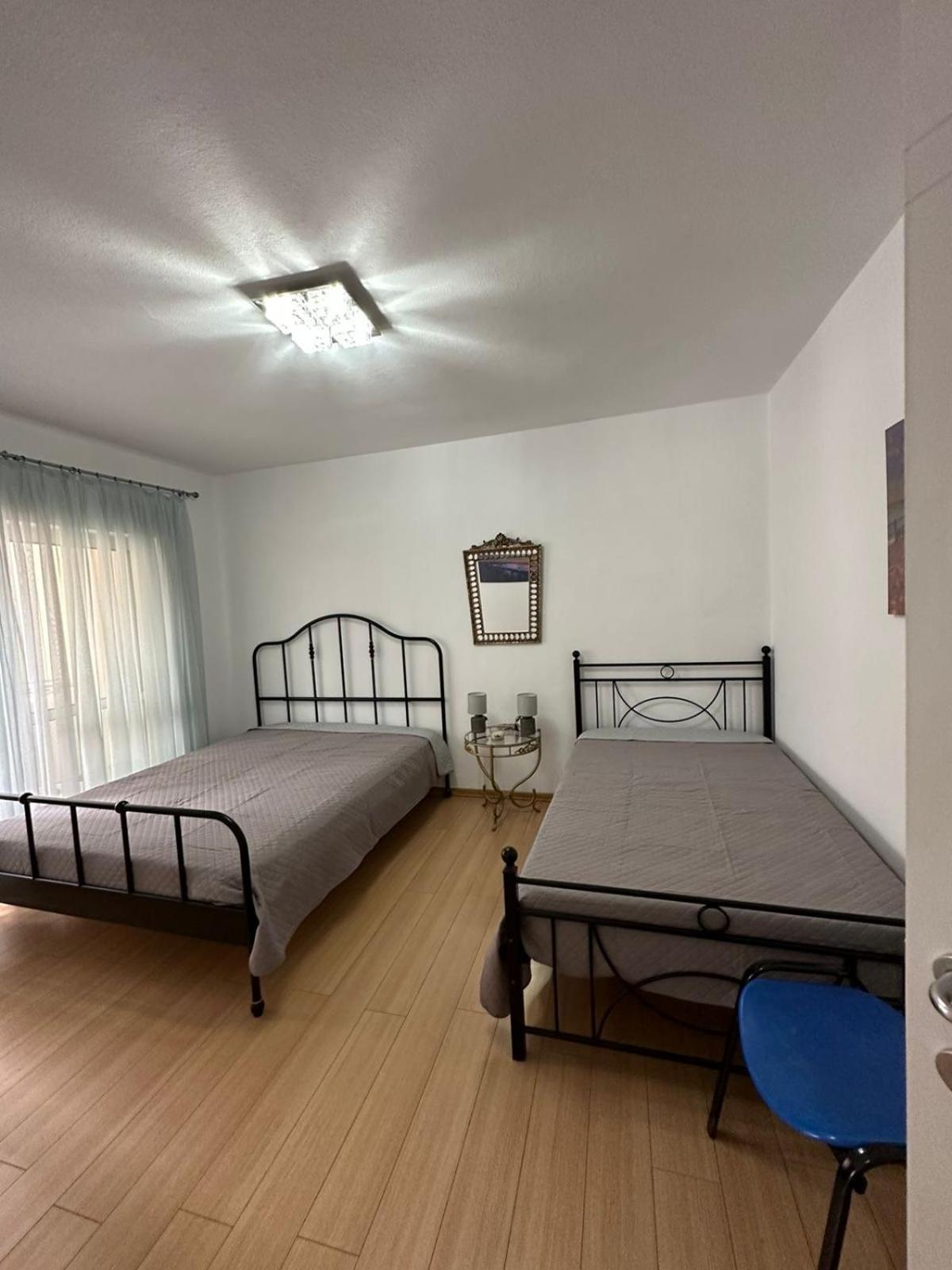 Blloku Family Apartment Tirana Exteriör bild