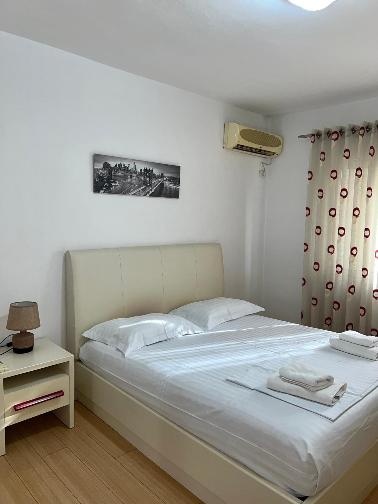 Blloku Family Apartment Tirana Exteriör bild